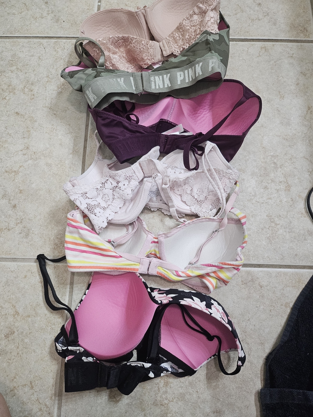 Bras - Picture 2 of 2